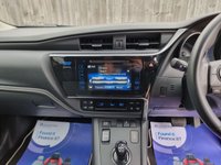 USED 2018 68 TOYOTA AURIS 1.8 VVT-h Design Hatchback 5dr Petrol Hybrid CVT Euro 6 (s/s) (136 ps) ** WE OFFER FINANCE ON THIS CAR **