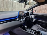 USED 2017 17 TOYOTA C-HR 1.8 VVT-h Dynamic SUV 5dr Petrol Hybrid CVT Euro 6 (s/s) (122 ps) ** WE OFFER FINANCE ON THIS CAR **