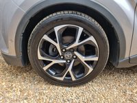 USED 2017 17 TOYOTA C-HR 1.8 VVT-h Dynamic SUV 5dr Petrol Hybrid CVT Euro 6 (s/s) (122 ps) ** WE OFFER FINANCE ON THIS CAR **