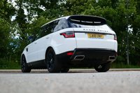 USED 2018 18 LAND ROVER RANGE ROVER SPORT 3.0 SD V6 HSE SUV 5dr Diesel Auto 4WD Euro 6 (s/s) (306 ps) FUJI WHITE PAINTWORK + CARPLAY + MERIDIAN + F&R HEATD SEAT