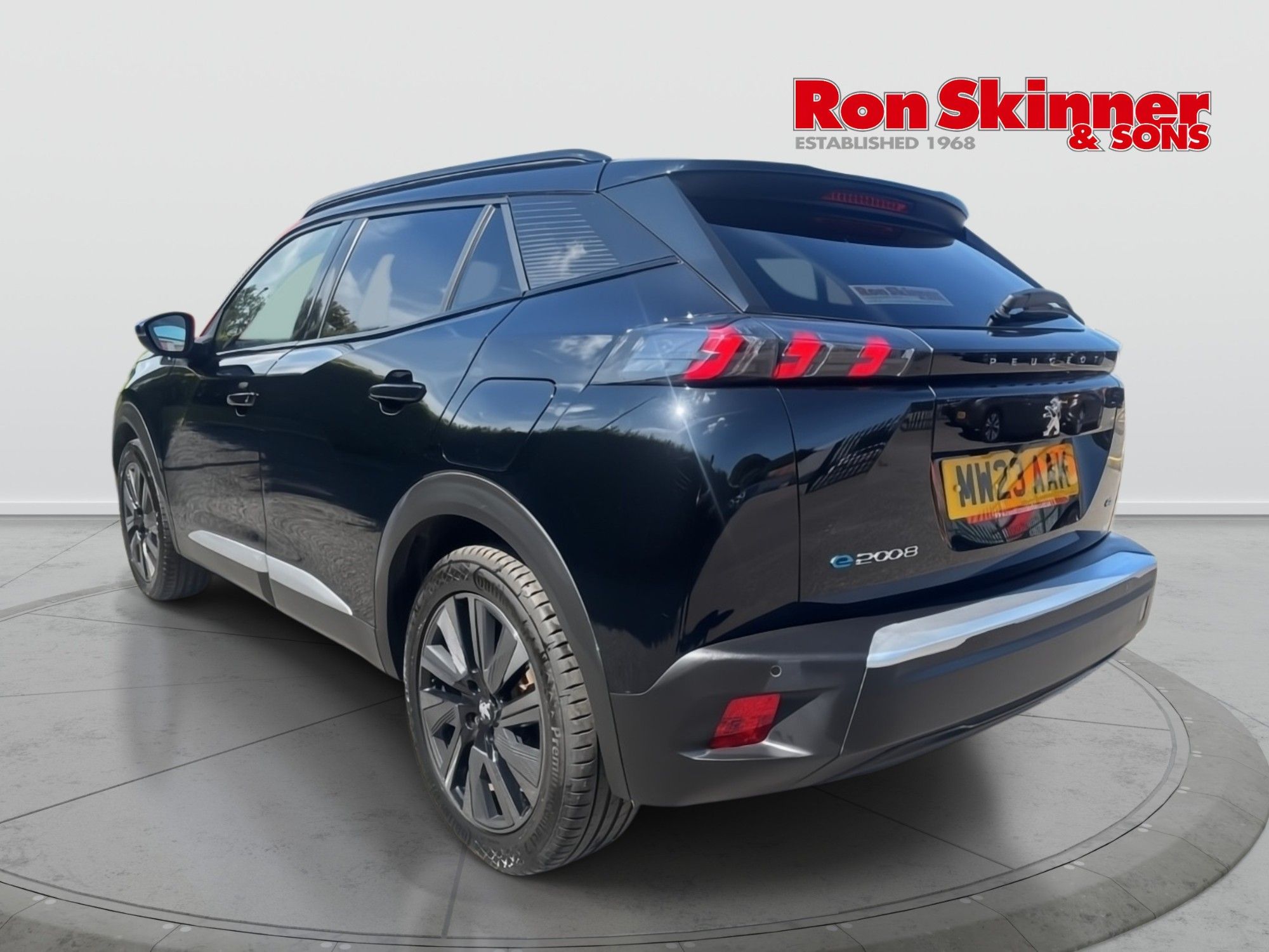 USED 2023 23 PEUGEOT E-2008 50kWh GT SUV 5dr Electric Auto (7kW Charger) (136 ps) 