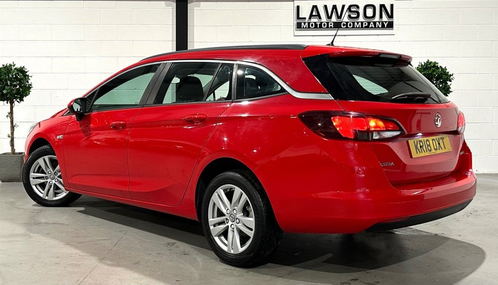 USED 2018 18 VAUXHALL ASTRA 1.0i Turbo ecoTEC Design Sports Tourer 5dr Petrol Manual Euro 6 (s/s) (105 ps) 