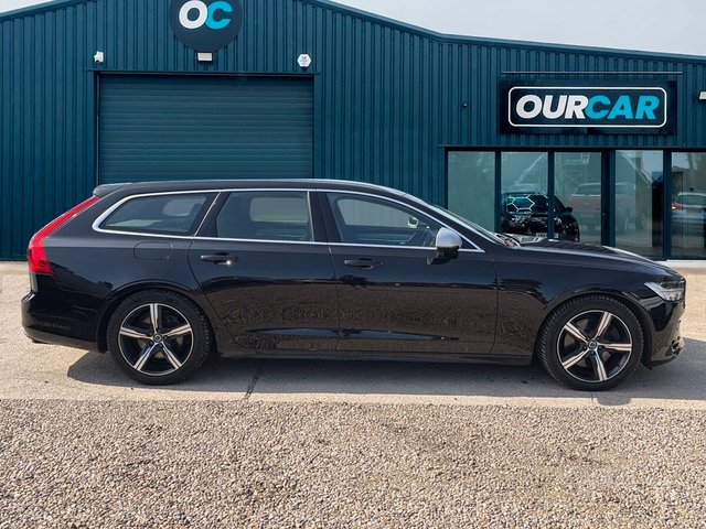 View our VOLVO V90