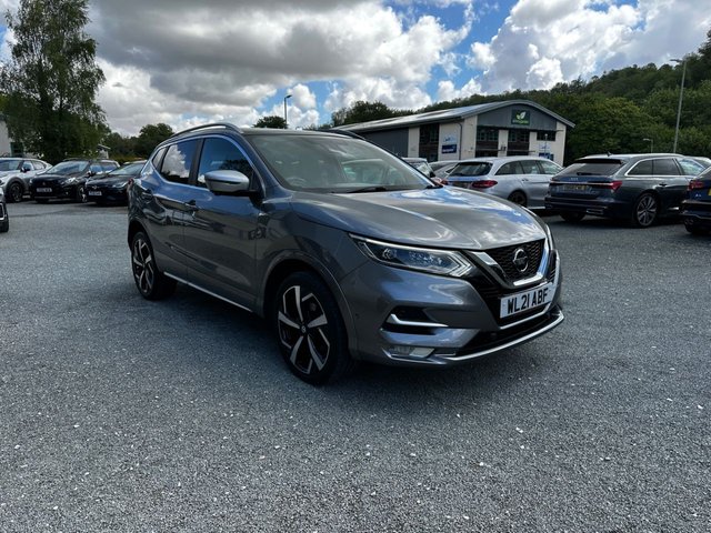 View our NISSAN QASHQAI