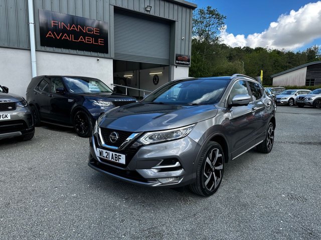 View our NISSAN QASHQAI