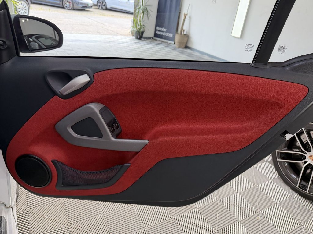 USED 2013 13 SMART FORTWO 1.0 MHD Passion Cabriolet 2dr Petrol SoftTouch Euro 5 (s/s) (71 bhp) 