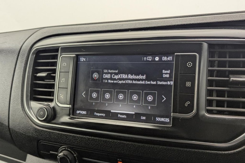 USED 2019 69 VAUXHALL VIVARO 1.5 Turbo D 2900 Dynamic Panel Van 6dr Diesel Manual L2 H1 Euro 6 (s/s) (100 ps) Car Play, Sat Nav, Cruise