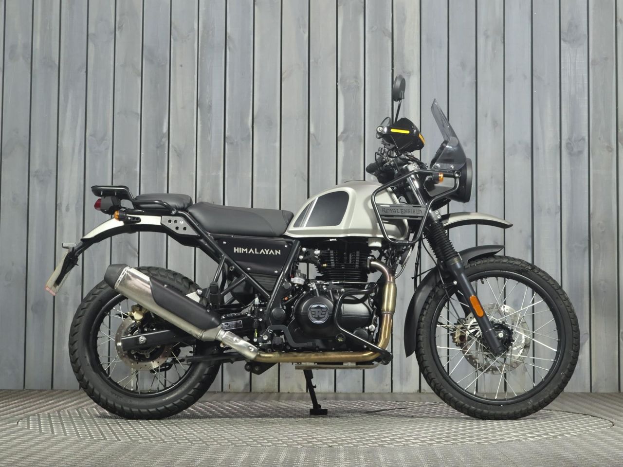 ROYAL ENFIELD Himalayan 411
