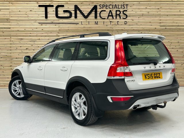 View our VOLVO XC70