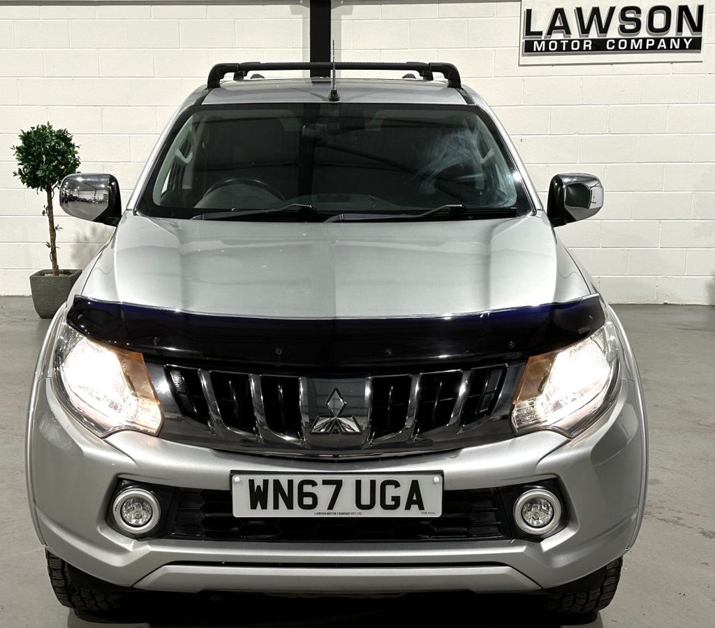USED 2017 67 MITSUBISHI L200 2.4 DI-D DC Titan Pickup Double Cab 4dr Diesel Manual 4WD Euro 6 (178 ps) 
