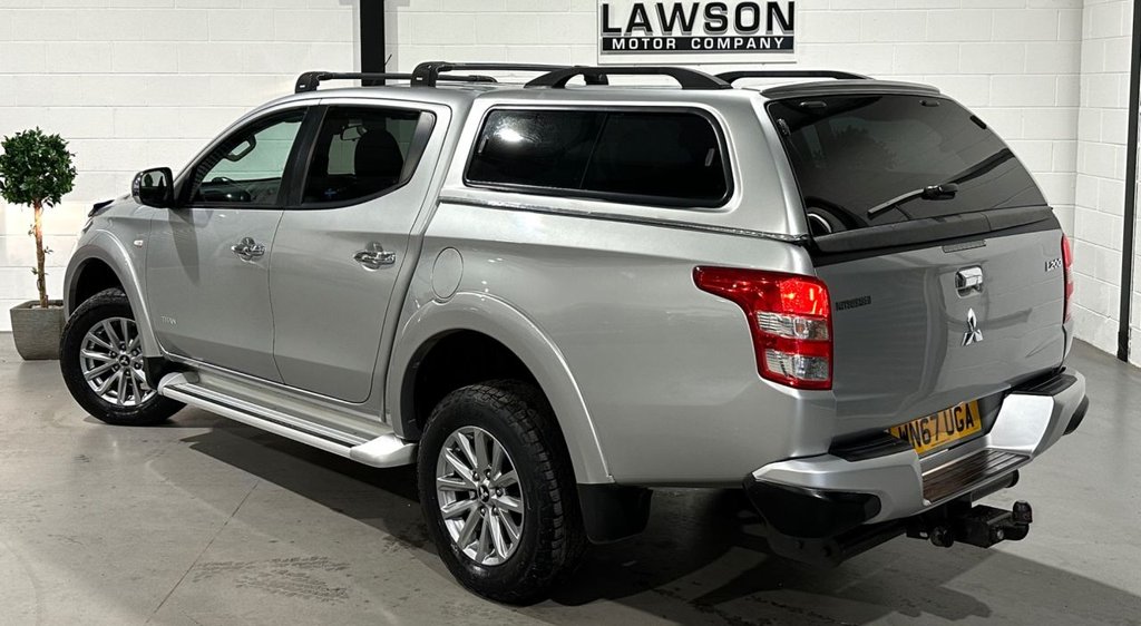 USED 2017 67 MITSUBISHI L200 2.4 DI-D DC Titan Pickup Double Cab 4dr Diesel Manual 4WD Euro 6 (178 ps) 