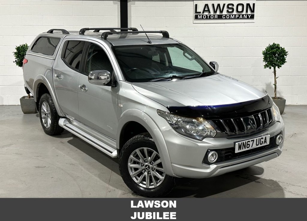 USED 2017 67 MITSUBISHI L200 2.4 DI-D DC Titan Pickup Double Cab 4dr Diesel Manual 4WD Euro 6 (178 ps) 