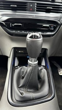 USED 2023 73 HYUNDAI BAYON 1.0 T-GDi MHEV Ultimate SUV 5dr Petrol Hybrid Manual Euro 6 (s/s) (100 ps) 