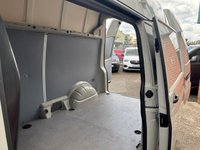 USED 2021 21 VOLKSWAGEN TRANSPORTER 2.0 TDI T32 LWB HIGH ROOF EURO 6 (s/s) (110 BHP) AIR CON, IDEAL CAMPER VAN! 6 MNTH WARRANTY, FULL MOT, JUST BEEN SERVICED