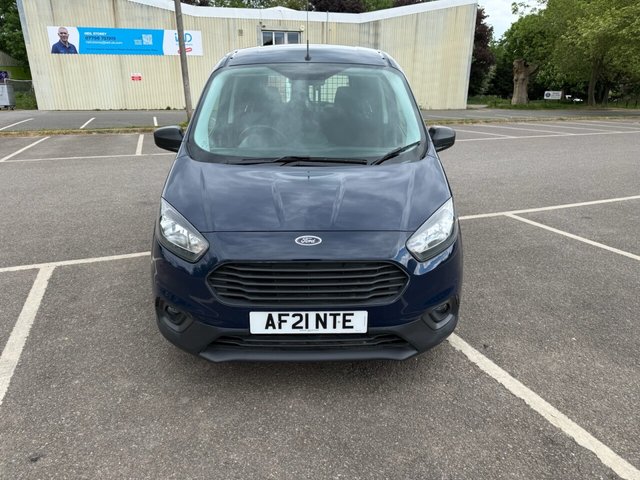 View our FORD TRANSIT COURIER