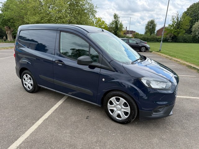 View our FORD TRANSIT COURIER