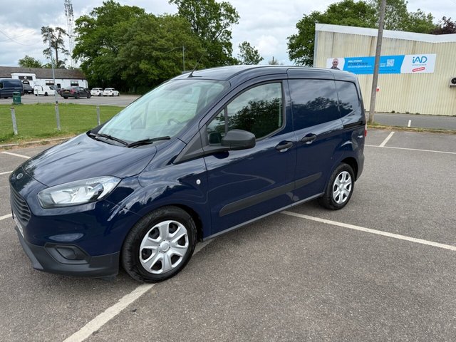 View our FORD TRANSIT COURIER