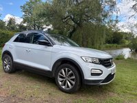 USED 2018 68 VOLKSWAGEN T-ROC 1.5 TSI EVO DESIGN NAV SUV 5 DOOR *APPLE CAR PLAY*ADAPTIVE CRUISE CONTROL*HEATED SEATS*SAT NAV*DAB*DUAL ZONE CLIMATE CONTROL*FRONT AND REAR PARKING SENSORS WITH VISUAL DISPLAY*ALLOY WHEELS*PRIVACY GLASS*REAR SPOILER*ELECTRIC FOLDING DOOR MIRRORS*ELECTRICALLY OPENING TAILGATE*GLOSS BLACK DOOR MIRRORS*GLOSS BLACK ROOF*FANTASTIC SERVICE HISTORY ALL WITH VOLKSWAGEN*8 SERVICES*CAM BELT REPLACED JULY 2024*