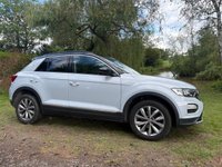 USED 2018 68 VOLKSWAGEN T-ROC 1.5 TSI EVO DESIGN NAV SUV 5 DOOR *APPLE CAR PLAY*ADAPTIVE CRUISE CONTROL*HEATED SEATS*SAT NAV*DAB*DUAL ZONE CLIMATE CONTROL*FRONT AND REAR PARKING SENSORS WITH VISUAL DISPLAY*ALLOY WHEELS*PRIVACY GLASS*REAR SPOILER*ELECTRIC FOLDING DOOR MIRRORS*ELECTRICALLY OPENING TAILGATE*GLOSS BLACK DOOR MIRRORS*GLOSS BLACK ROOF*FANTASTIC SERVICE HISTORY ALL WITH VOLKSWAGEN*8 SERVICES*CAM BELT REPLACED JULY 2024*
