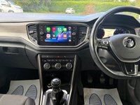 USED 2018 68 VOLKSWAGEN T-ROC 1.5 TSI EVO DESIGN NAV SUV 5 DOOR *APPLE CAR PLAY*ADAPTIVE CRUISE CONTROL*HEATED SEATS*SAT NAV*DAB*DUAL ZONE CLIMATE CONTROL*FRONT AND REAR PARKING SENSORS WITH VISUAL DISPLAY*ALLOY WHEELS*PRIVACY GLASS*REAR SPOILER*ELECTRIC FOLDING DOOR MIRRORS*ELECTRICALLY OPENING TAILGATE*GLOSS BLACK DOOR MIRRORS*GLOSS BLACK ROOF*FANTASTIC SERVICE HISTORY ALL WITH VOLKSWAGEN*8 SERVICES*CAM BELT REPLACED JULY 2024*