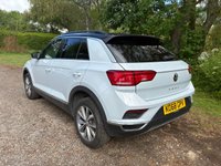 USED 2018 68 VOLKSWAGEN T-ROC 1.5 TSI EVO DESIGN NAV SUV 5 DOOR *APPLE CAR PLAY*ADAPTIVE CRUISE CONTROL*HEATED SEATS*SAT NAV*DAB*DUAL ZONE CLIMATE CONTROL*FRONT AND REAR PARKING SENSORS WITH VISUAL DISPLAY*ALLOY WHEELS*PRIVACY GLASS*REAR SPOILER*ELECTRIC FOLDING DOOR MIRRORS*ELECTRICALLY OPENING TAILGATE*GLOSS BLACK DOOR MIRRORS*GLOSS BLACK ROOF*FANTASTIC SERVICE HISTORY ALL WITH VOLKSWAGEN*8 SERVICES*CAM BELT REPLACED JULY 2024*