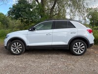 USED 2018 68 VOLKSWAGEN T-ROC 1.5 TSI EVO DESIGN NAV SUV 5 DOOR *APPLE CAR PLAY*ADAPTIVE CRUISE CONTROL*HEATED SEATS*SAT NAV*DAB*DUAL ZONE CLIMATE CONTROL*FRONT AND REAR PARKING SENSORS WITH VISUAL DISPLAY*ALLOY WHEELS*PRIVACY GLASS*REAR SPOILER*ELECTRIC FOLDING DOOR MIRRORS*ELECTRICALLY OPENING TAILGATE*GLOSS BLACK DOOR MIRRORS*GLOSS BLACK ROOF*FANTASTIC SERVICE HISTORY ALL WITH VOLKSWAGEN*8 SERVICES*CAM BELT REPLACED JULY 2024*