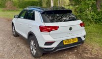 USED 2018 68 VOLKSWAGEN T-ROC 1.5 TSI EVO DESIGN NAV SUV 5 DOOR *APPLE CAR PLAY*ADAPTIVE CRUISE CONTROL*HEATED SEATS*SAT NAV*DAB*DUAL ZONE CLIMATE CONTROL*FRONT AND REAR PARKING SENSORS WITH VISUAL DISPLAY*ALLOY WHEELS*PRIVACY GLASS*REAR SPOILER*ELECTRIC FOLDING DOOR MIRRORS*ELECTRICALLY OPENING TAILGATE*GLOSS BLACK DOOR MIRRORS*GLOSS BLACK ROOF*FANTASTIC SERVICE HISTORY ALL WITH VOLKSWAGEN*8 SERVICES*CAM BELT REPLACED JULY 2024*