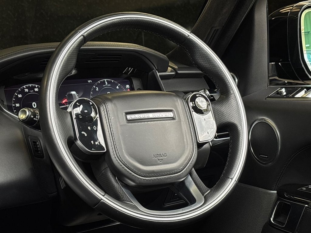 USED 2019 68 LAND ROVER RANGE ROVER SPORT 3.0 SD V6 Autobiography Dynamic SUV 5dr Diesel Auto 4WD Euro 6 (s/s) (306 ps) SLIDING ROOF|CLIMATE SEATS