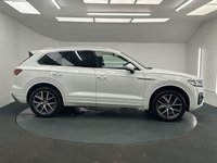 USED 2018 68 VOLKSWAGEN TOUAREG 3.0 TDI V6 R-Line SUV 5dr Diesel Tiptronic 4Motion Euro 6 (s/s) (231 ps) FULL SERVICE HISTORY + SAT NAV