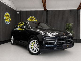 2020 PORSCHE CAYENNE