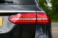 USED 2021 21 MERCEDES-BENZ E-CLASS 2.0 E300de 13.5kWh AMG Line Edition Estate 5dr Diesel Plug-in Hybrid G-Tronic+ Euro 6 (s/s) (306 ps) GRAPHITE GREY METALLIC PAINTWORK + MACCHIATO LTHR + APPLE CARPLAY