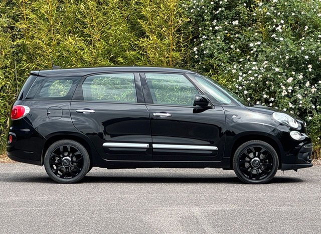 View our FIAT 500L