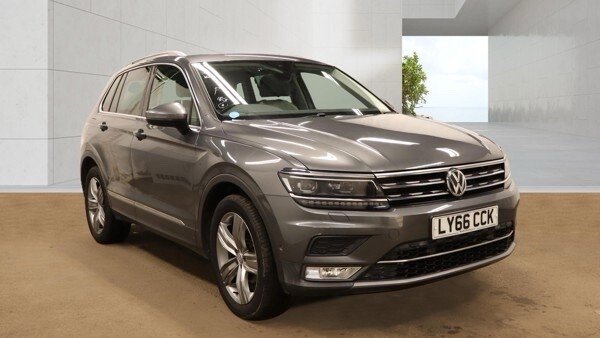 View our Volkswagen Tiguan 2.0 TDI BlueMotion Tech SEL SUV 5dr Diesel DSG 4Motion Euro 6 (s/s) (150 ps)