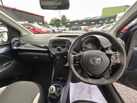 USED 2014 64 TOYOTA AYGO 1.0 VVT-i x-play Hatchback 5dr Petrol Manual Euro 5 Euro 5 (68 ps) 12 MONTHS MOT AND FULL ENGINE SERVICE ON EVERY CAR!!!