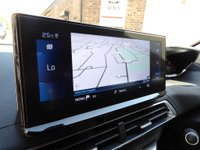 USED 2021 21 PEUGEOT 5008 1.5 BlueHDi Allure Premium EAT Euro 6 (s/s) 5dr (Full Service History)