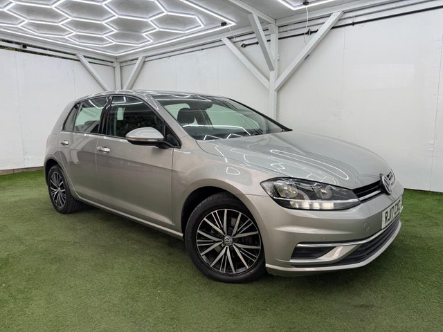 View our VOLKSWAGEN GOLF