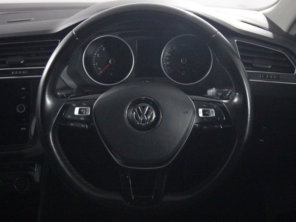 USED 2018 68 VOLKSWAGEN TIGUAN 1.4 TSI SE Navigation SUV 5dr Petrol DSG 4Motion Euro 6 (s/s) (150 ps) 