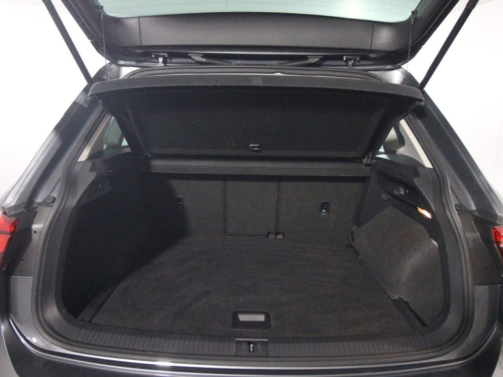 USED 2018 68 VOLKSWAGEN TIGUAN 1.4 TSI SE Navigation SUV 5dr Petrol DSG 4Motion Euro 6 (s/s) (150 ps) 
