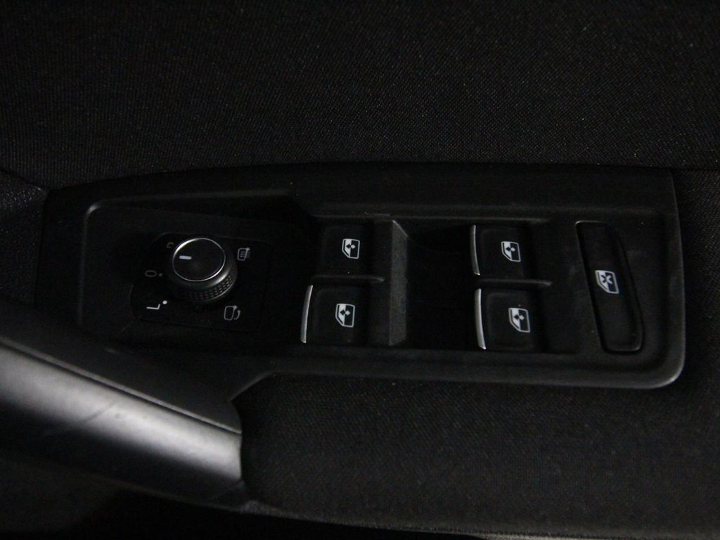 USED 2018 68 VOLKSWAGEN TIGUAN 1.4 TSI SE Navigation SUV 5dr Petrol DSG 4Motion Euro 6 (s/s) (150 ps) 