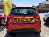 USED 2009 09 FORD FIESTA 1.4 Zetec Hatchback 5dr Petrol Automatic (154 g/km, 94 bhp) NICE LITTLE 5 DOOR FIESTA. COMES WITH SERVICE HISTORY/ FRESH SERVICE AND NEW MOT. CLEAN CONDITION THROUGHOUT. FINISHED IN A METALLIC RED COLOUR. SPEC INCLUDES ALLOY WHEELS, CLOTH INTERIOR, ISOFIX, ELECTRIC WINDOWS AND MIRRORS, ISOFIX, CD/ RADIO + 3 MONTHS WARRANTY + 12 MONTHS AA BREAKDOWN COVER INCLUDED