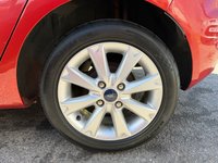 USED 2009 09 FORD FIESTA 1.4 Zetec Hatchback 5dr Petrol Automatic (154 g/km, 94 bhp) NICE LITTLE 5 DOOR FIESTA. COMES WITH SERVICE HISTORY/ FRESH SERVICE AND NEW MOT. CLEAN CONDITION THROUGHOUT. FINISHED IN A METALLIC RED COLOUR. SPEC INCLUDES ALLOY WHEELS, CLOTH INTERIOR, ISOFIX, ELECTRIC WINDOWS AND MIRRORS, ISOFIX, CD/ RADIO + 3 MONTHS WARRANTY + 12 MONTHS AA BREAKDOWN COVER INCLUDED