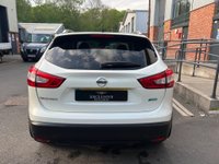 USED 2016 16 NISSAN QASHQAI 1.5 dCi N-Connecta 2WD Euro 6 (s/s) 5dr 9 NISSAN SERVICES + LOW MILES