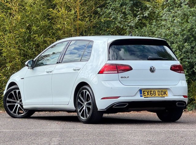 View our VOLKSWAGEN GOLF