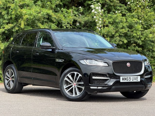 View our Jaguar F-Pace 2.0 P300 R-Sport SUV 5dr Petrol Auto AWD Euro 6 (s/s) (300 ps)