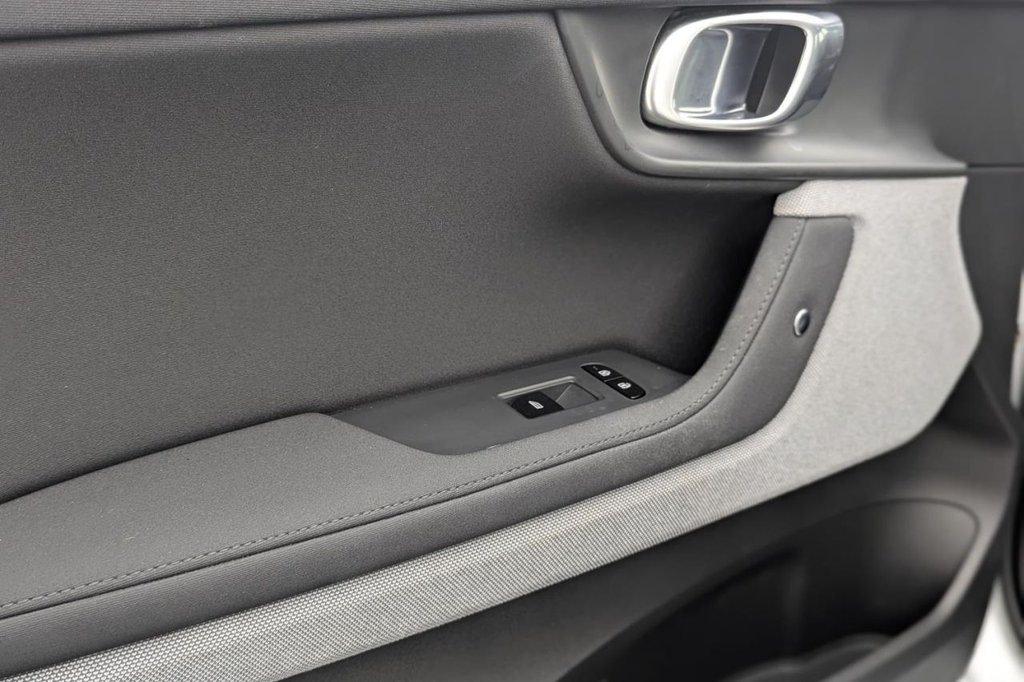 USED 2022 22 POLESTAR POLESTAR 2 Single Motor 64kWh Standard Range Fastback 5dr Electric Auto FWD (224 ps) Sat Nav, 19 Inch Alloys, DAB