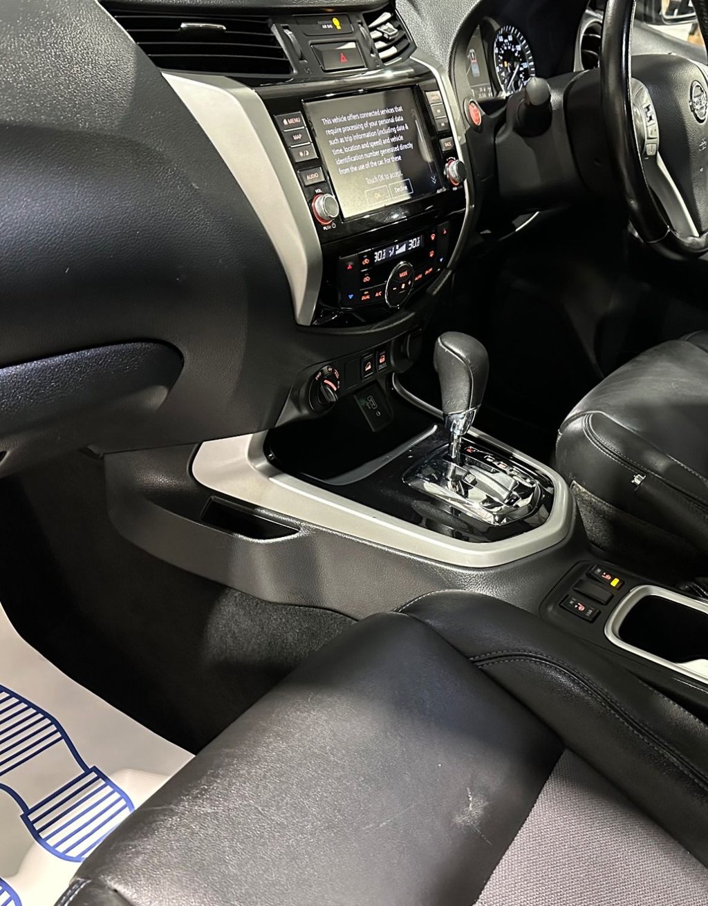 USED 2021 21 NISSAN NAVARA 2.3 dCi N-Guard Pickup Double Cab 4dr Diesel Auto 4WD Euro 6 (190 ps) 