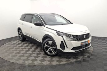 2023 PEUGEOT 5008