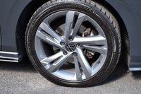 USED 2023 23 VOLKSWAGEN GOLF 1.5 eTSI MHEV R-Line Hatchback 5dr Petrol Hybrid DSG Euro 6 (s/s) (150 ps) SAT NAV, APPLE CAR PLAY,