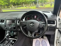 USED 2016 66 VOLKSWAGEN TOUAREG 3.0 TDI V6 BlueMotion Tech R-Line Plus Tiptronic 4WD Euro 6 (s/s) 5dr 2KEYS|PANROOF|TOW|PLUS
