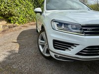 USED 2016 66 VOLKSWAGEN TOUAREG 3.0 TDI V6 BlueMotion Tech R-Line Plus Tiptronic 4WD Euro 6 (s/s) 5dr 2KEYS|PANROOF|TOW|PLUS